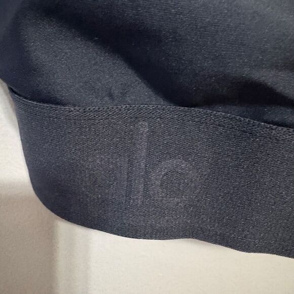 Alo Yoga black sports bra size small - Picture 3 of 4